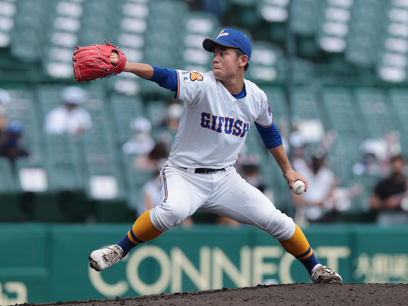 県岐阜商対明徳義塾　県岐阜商先発の野崎（撮影・前田充）