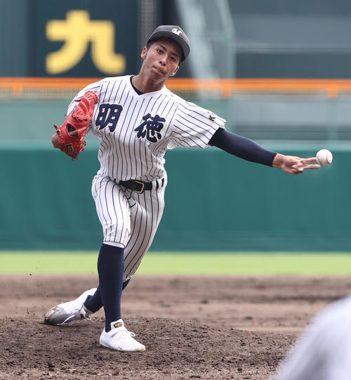 甲子園 明徳義塾 変則左腕の吉村優聖歩 ピンチ脱す快投でサヨナラ呼ぶ 高校野球夏の甲子園写真ニュース 日刊スポーツ