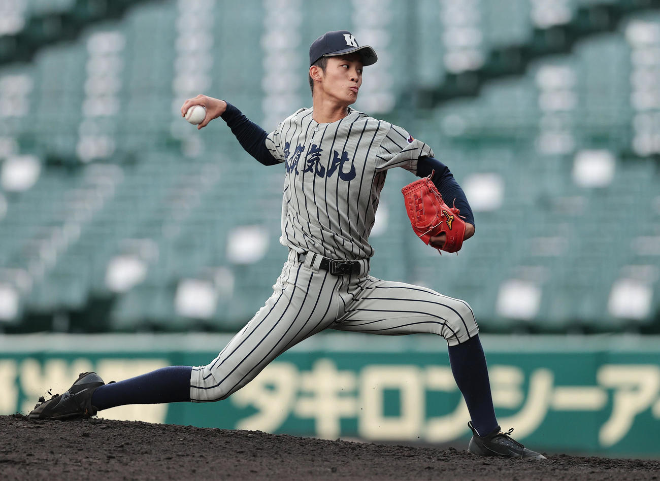 日本文理対敦賀気比　敦賀気比先発の本田（撮影・前田充）