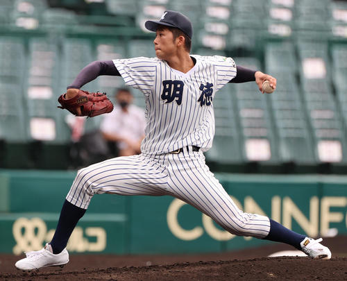 明徳義塾対ノースアジア大明桜 明徳義塾先発の代木(撮影・清水貴仁)