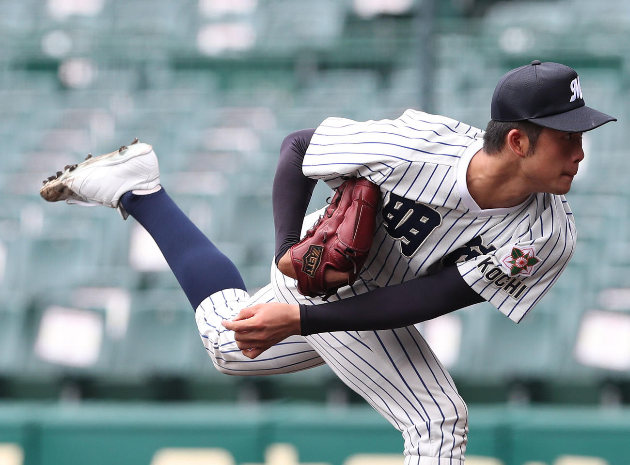 明徳義塾対松商学園　松商学園戦に先発する明徳義塾・代木（撮影・白石智彦）