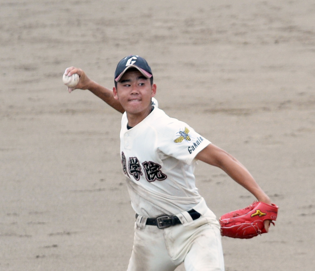 5回途中から登板し3回2/3を無安打と好救援の一関学院・森田（撮影・濱本神威）