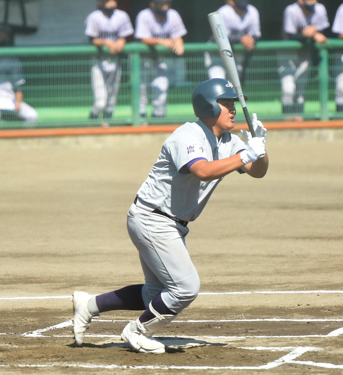 1回、先制の2点本塁打を放つ花巻東・佐々木麟