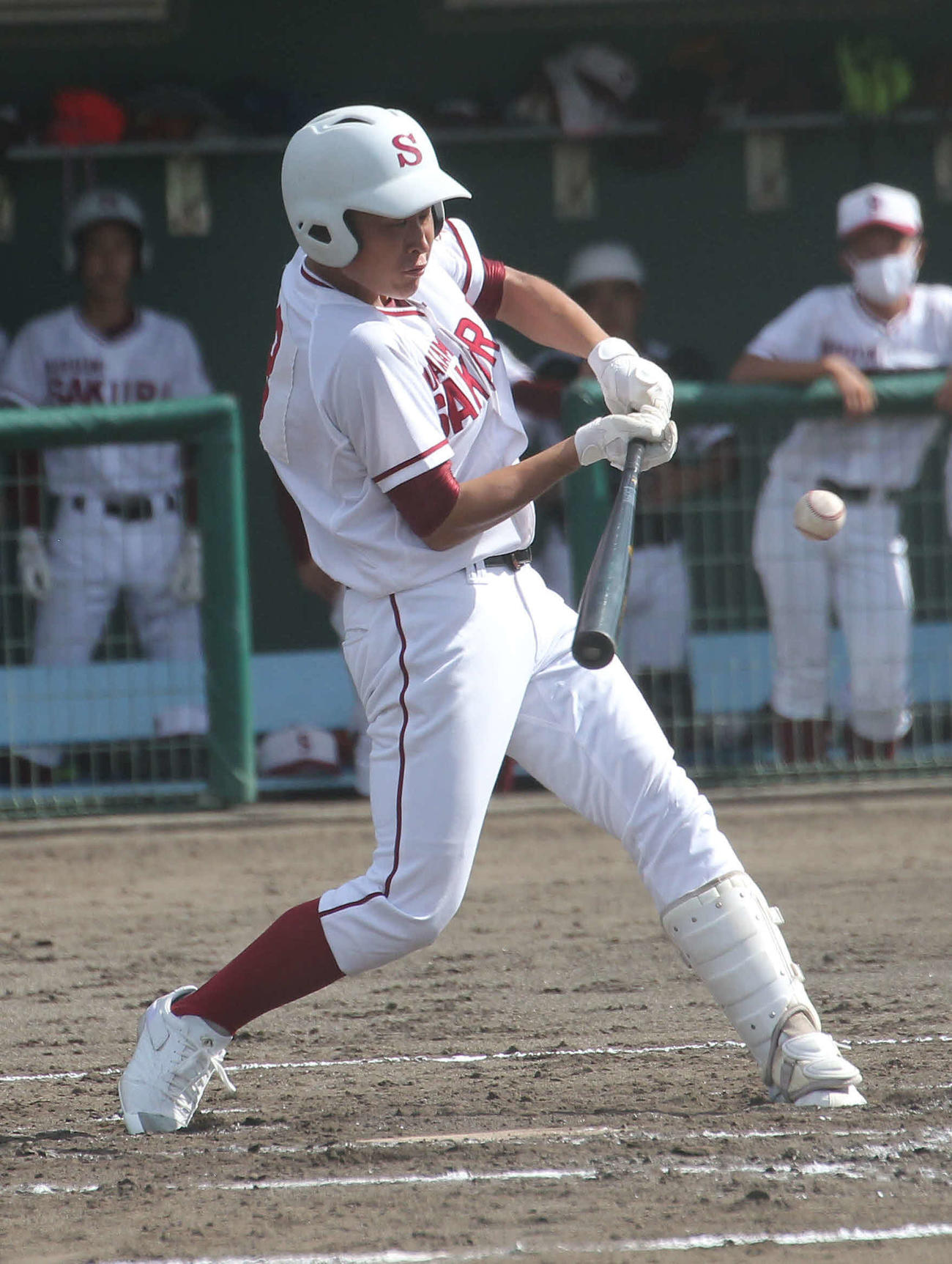 1－0の3回無死満塁、村上桜ケ丘の4番山崎が2点中前打