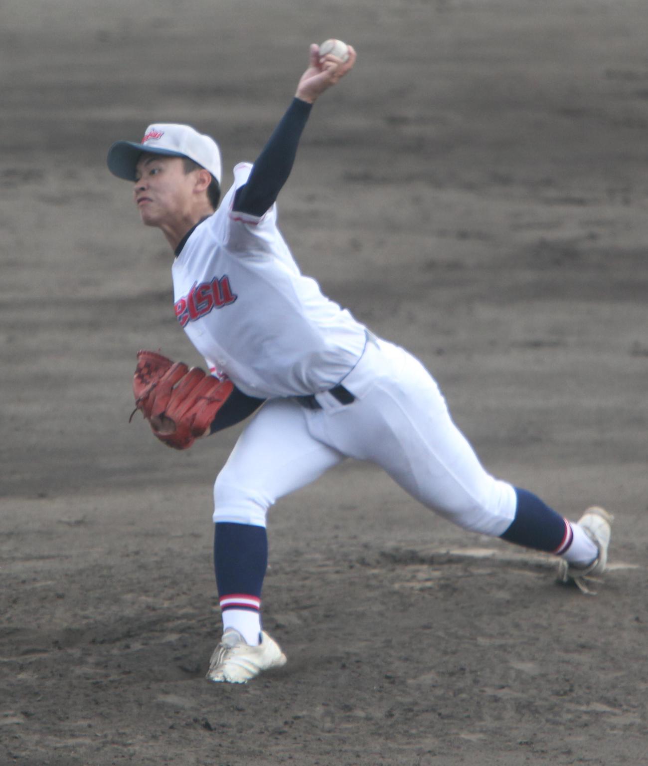 延長10回を9安打11奪三振で完投した上越・近藤佑