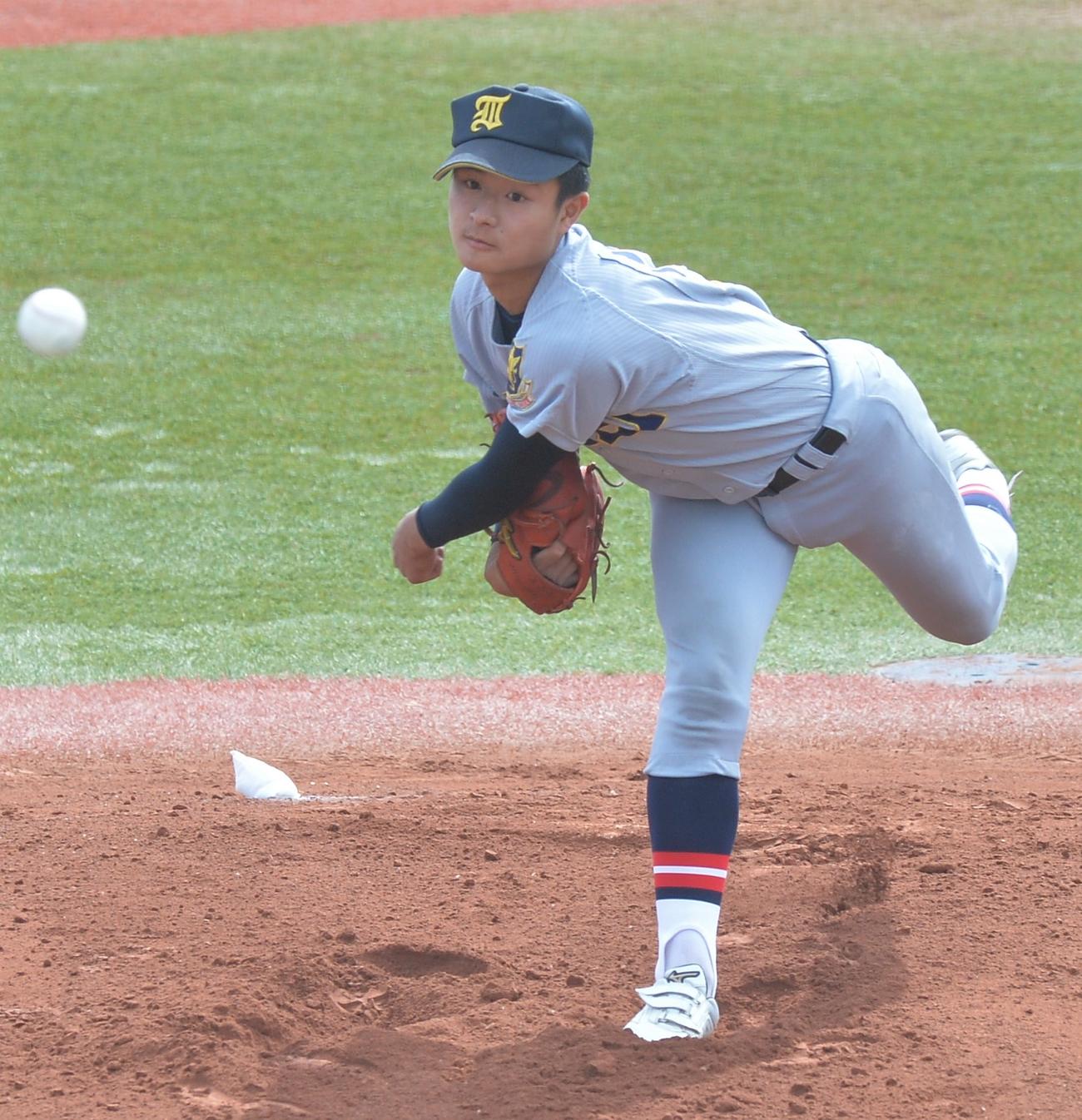 仙台育英対東北　先発した仙台育英・斎藤蓉（撮影・佐藤究）