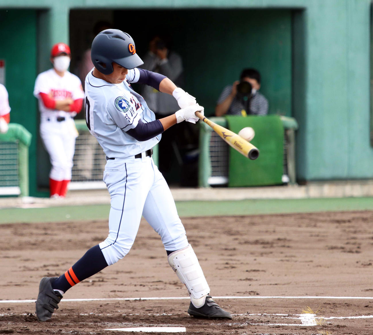 3回表クラーク1死二塁、藤野が左越え2ランを放つ（撮影・永野高輔）