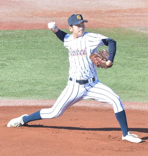 花巻東対東日本国際大昌平　先発した東日本国際大昌平・鈴木（撮影・佐藤究）