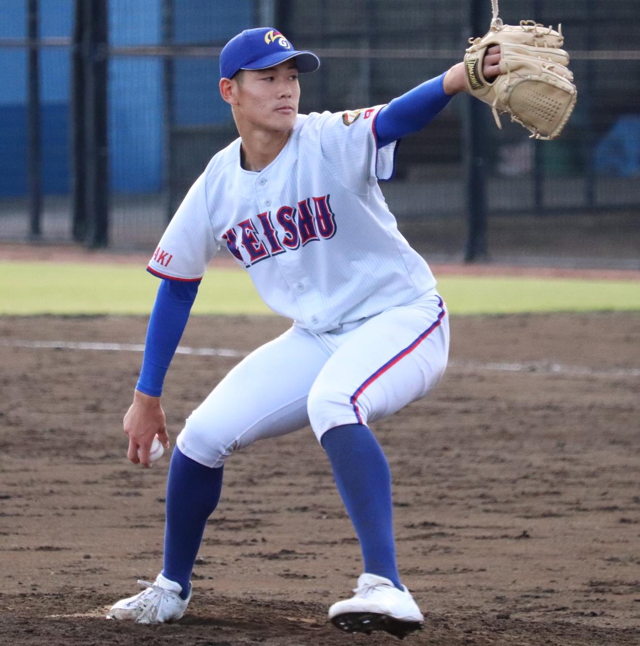 土浦日大対明秀日立　9回完投で1失点に抑えた明秀日立・猪俣駿太投手（撮影・阿部泰斉）