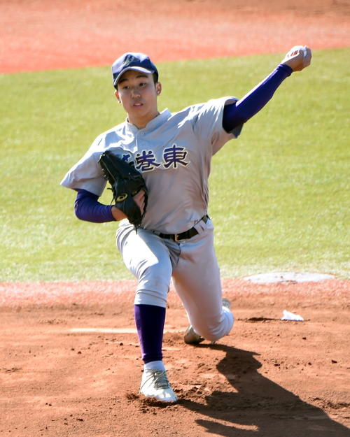 八戸工大一対花巻東　先発した花巻東・万谷（撮影・山田愛斗）