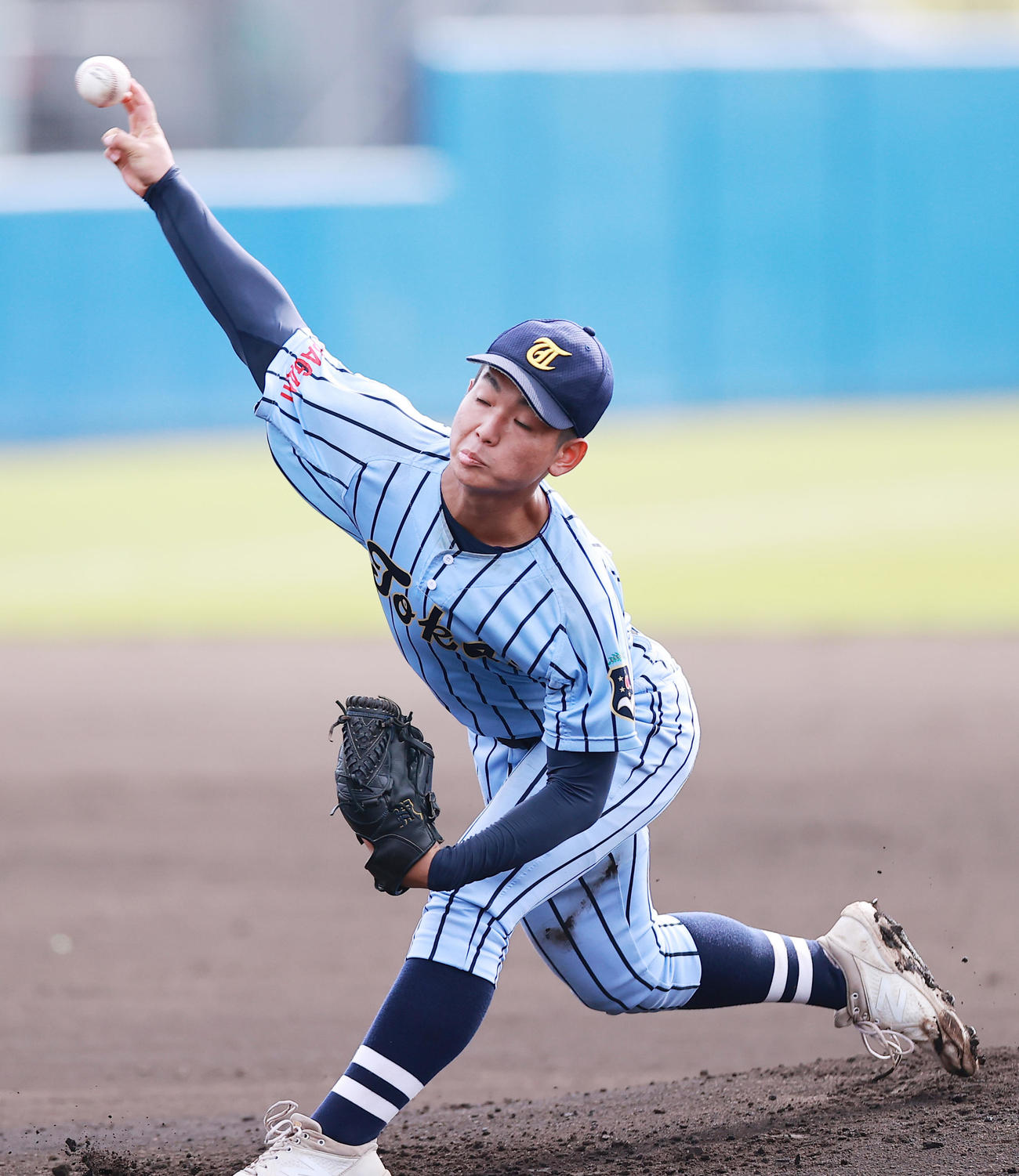 木更津総合対東海大相模　力投する東海大相模先発の庄田（撮影・野上伸悟）