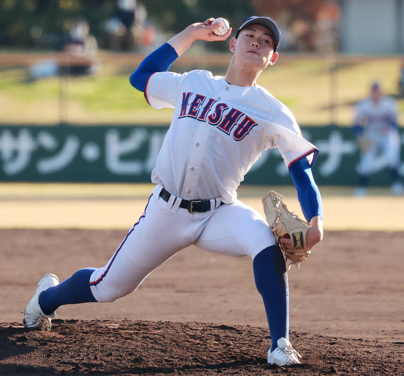 明秀学園日立対木更津総合　力投する明秀学園日立先発の猪俣（撮影・野上伸悟）