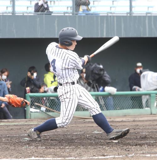 九州国際大付が秋初優勝　１年白井賢太郎が高校初満塁本塁打
