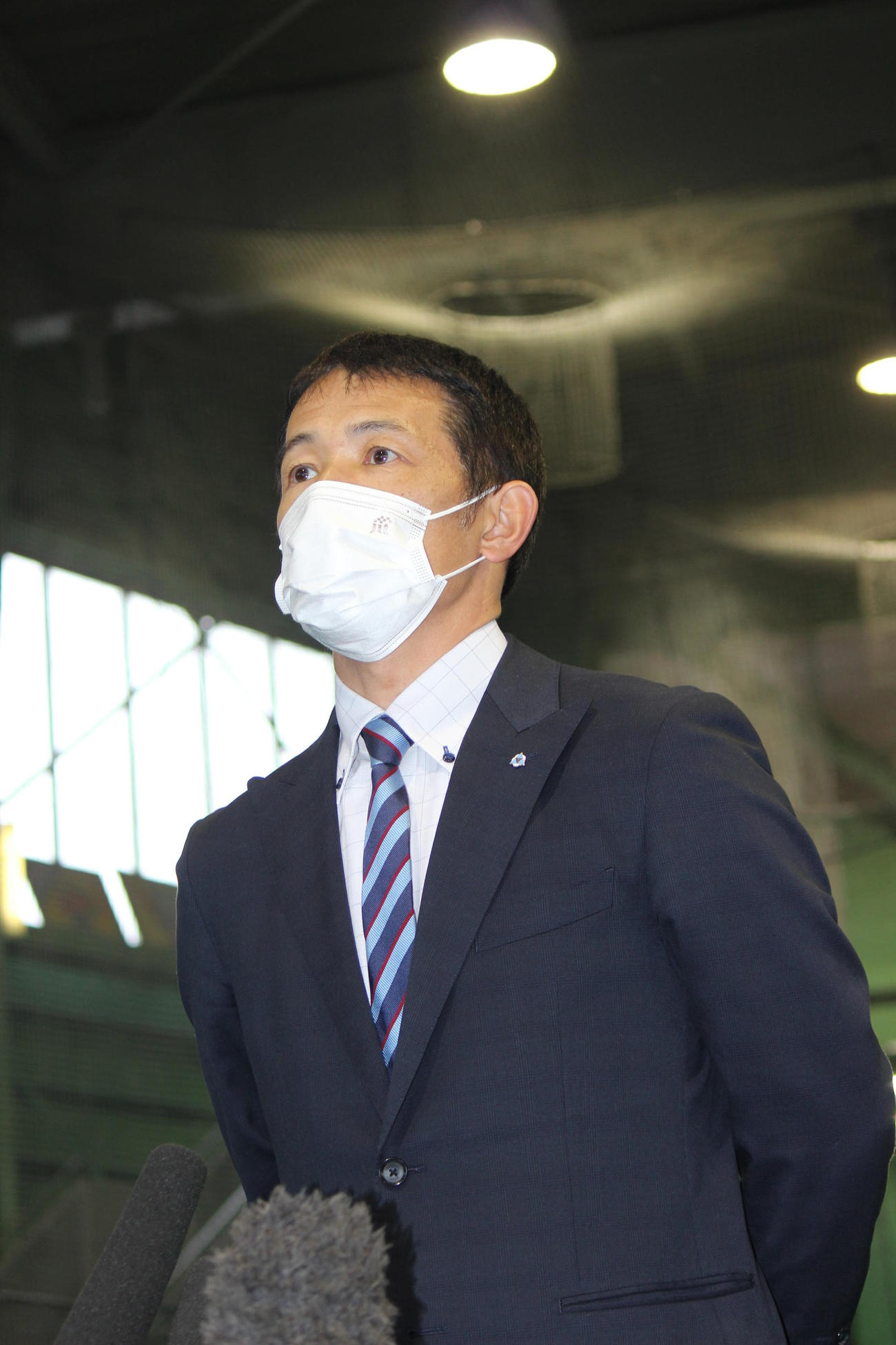 センバツ出場が決まり心境を話す星稜・林和成監督＝2022年1月28日（撮影・柏原誠）
