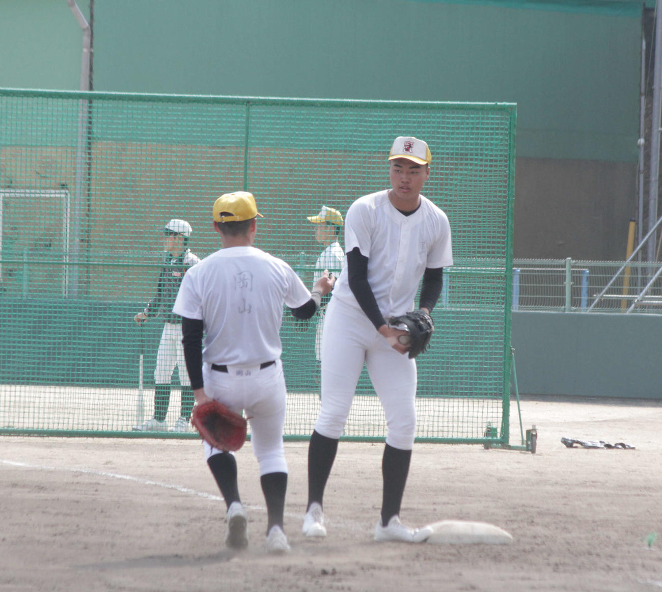 広陵の4番真鍋慧内野手は189センチと体格に恵まれる