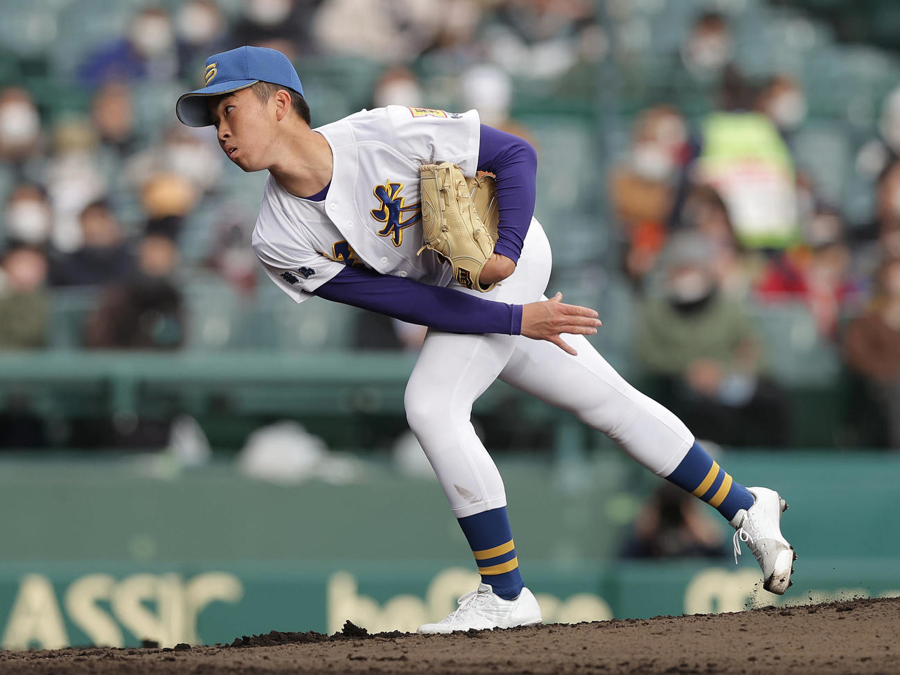 聖光学院対二松学舎大付　聖光学院先発の佐山（撮影・前田充）