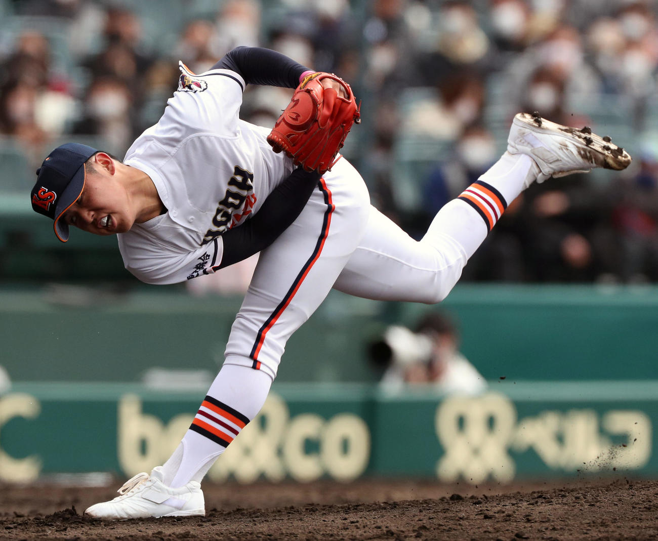 山梨学院対木更津総合　力投する木更津総合先発の越井（撮影・宇治久裕）