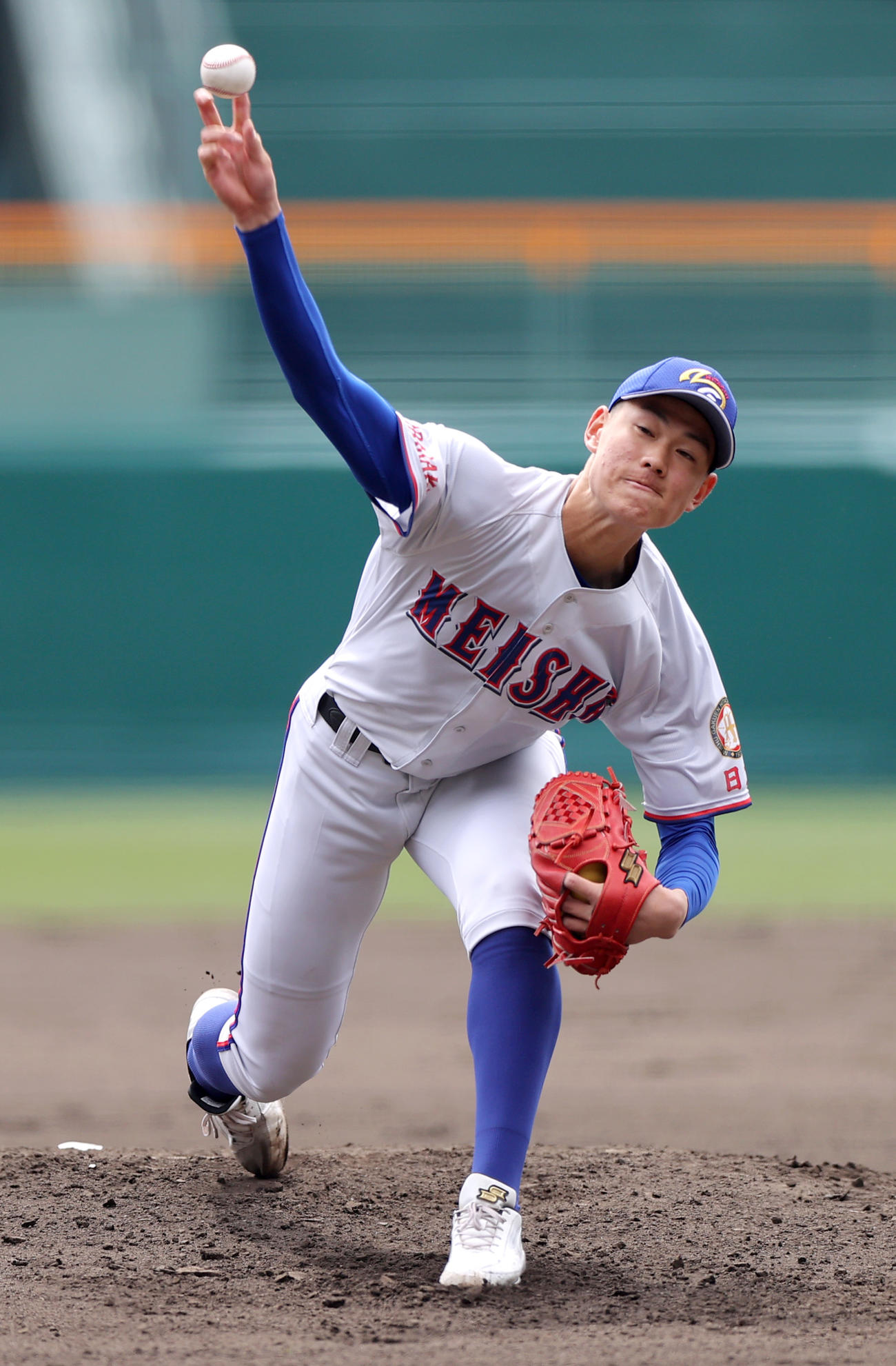 大島対明秀学園日立　力投する明秀学園日立先発の猪俣（撮影・上山淳一）