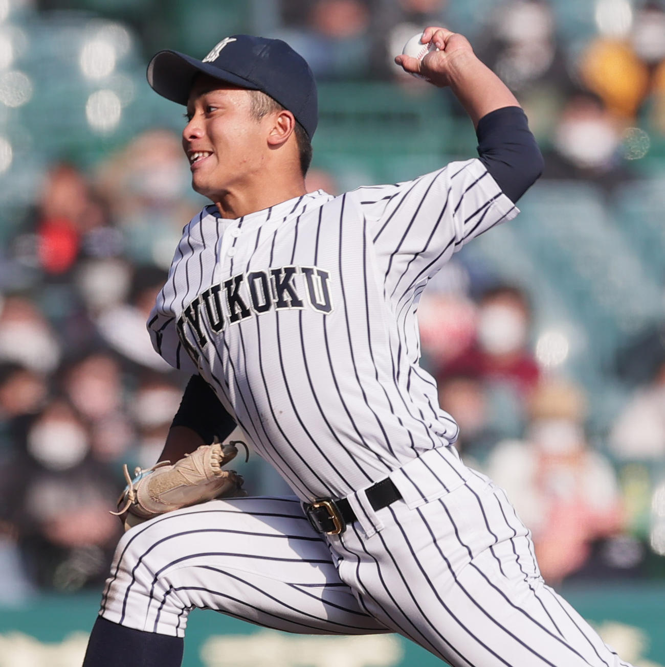 九州国際大付対広陵　力投する九州国際大付・香西（撮影・野上伸悟）