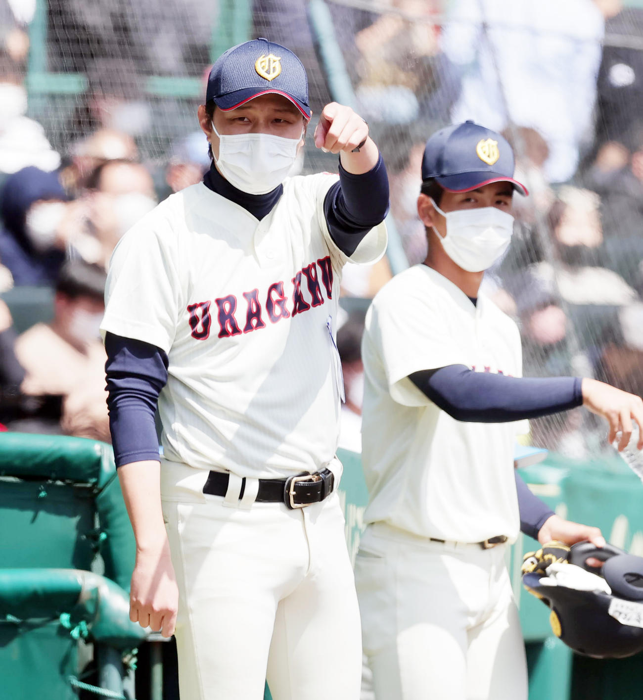 浦和学院対近江　選手に指示を出す浦和学院・森監督（撮影・野上伸悟）