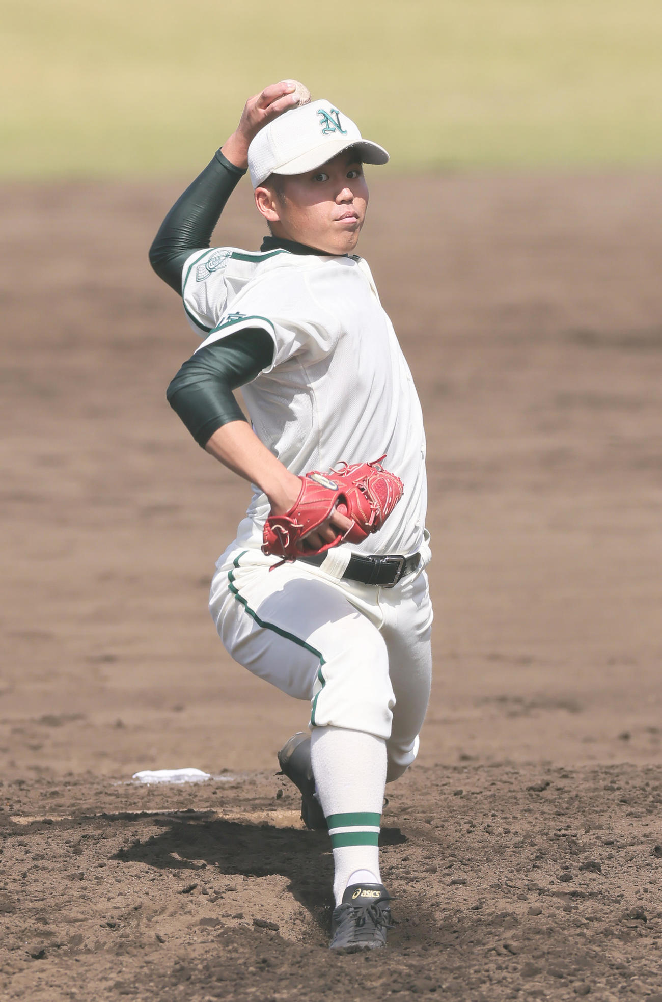 東京成徳大高対二松学舎大付　6回無失点の好投を見せた二松学舎大付の布施（撮影・足立雅史）