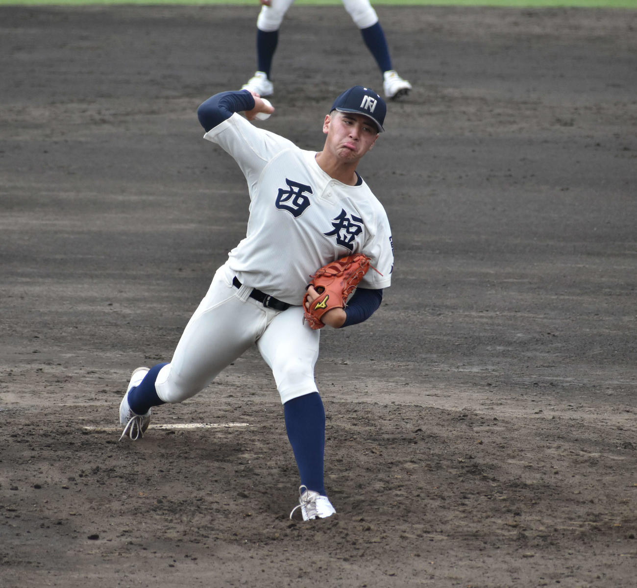 長崎日大戦に先発した西日本短大付・江川（撮影・只松憲）