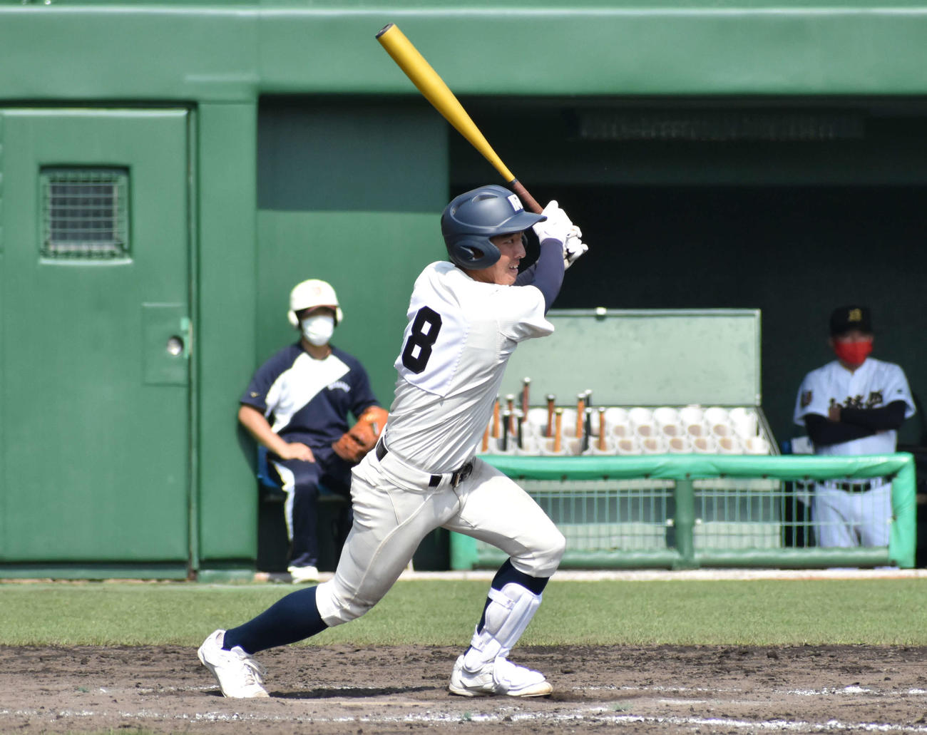 西日本短大付対小林西　8回1死一、二塁で左中間に決勝の適時三塁打を放つ西日本短大付・今田（撮影・只松憲）