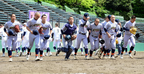 【高校野球】加藤学園、静岡県内初の継続試合制す　２日間にわたり16安打14得点