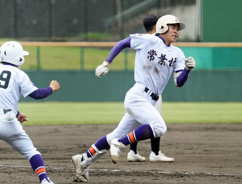 高校野球】常葉大橘・中畑凪輝 高校初本塁打がランニング「柵越えでは