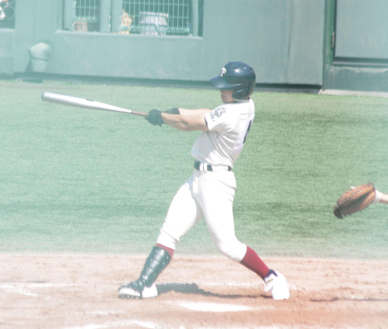 大阪桐蔭の星子天真は3回に右翼フェンス直撃の先制適時二塁打を放つ