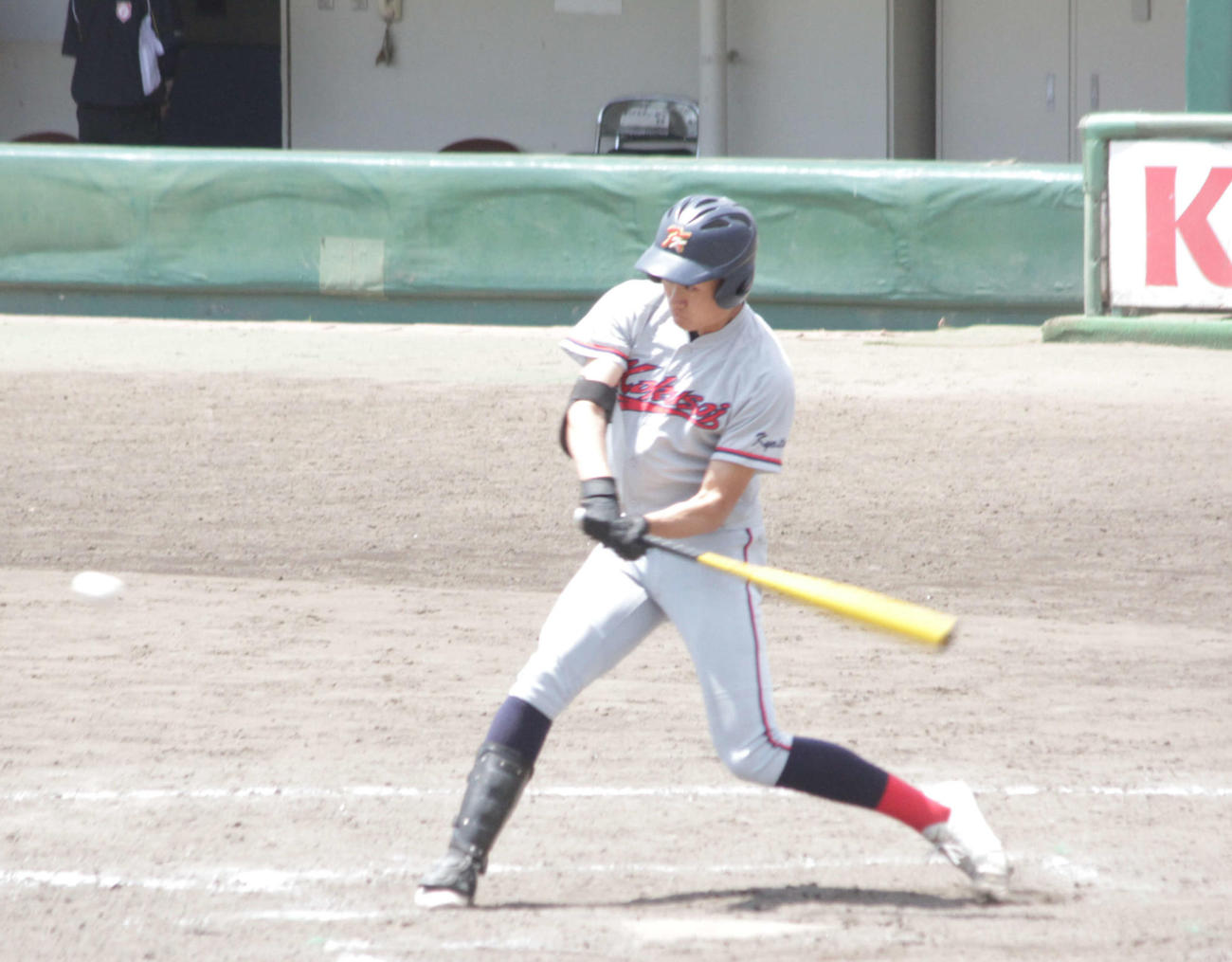 9回2死三塁で代打出場した京都国際のエース森下瑠大は二ゴロに倒れる