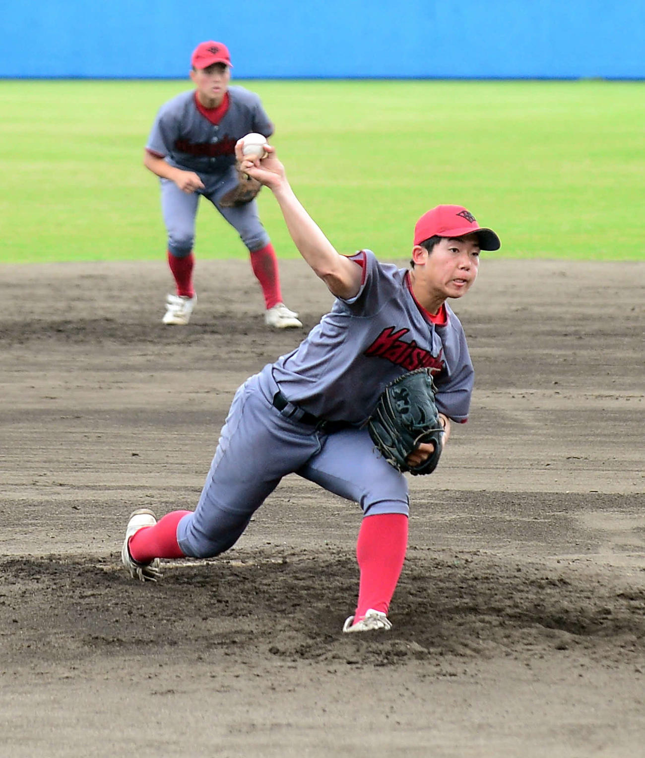 決勝静岡戦に先発、3回1／3 、2失点と好投した浜松開誠館・近藤