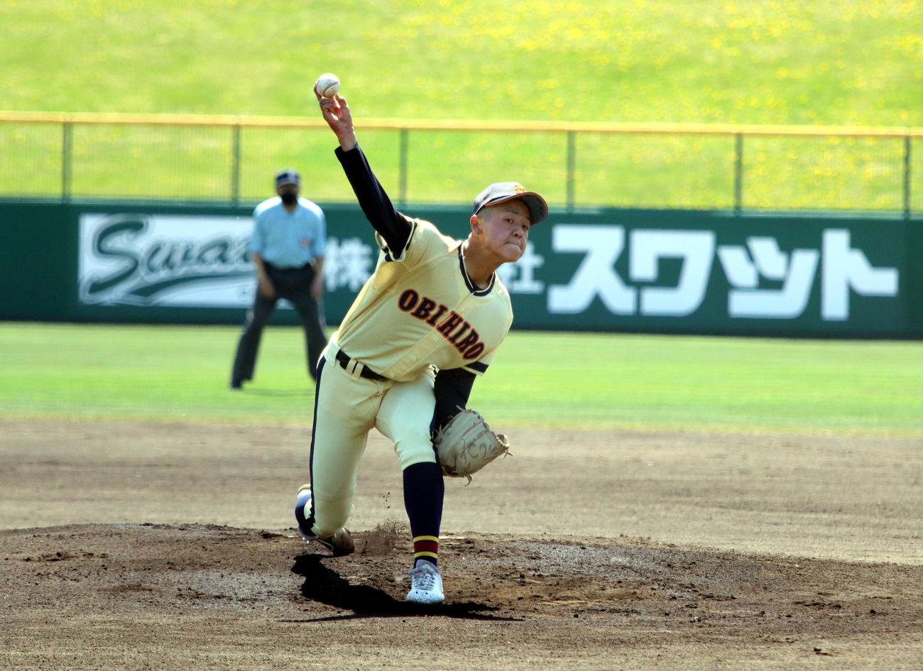 帯広農対帯広大谷　先発し8回3安打3失点の帯広農・佐藤（撮影・永野高輔）