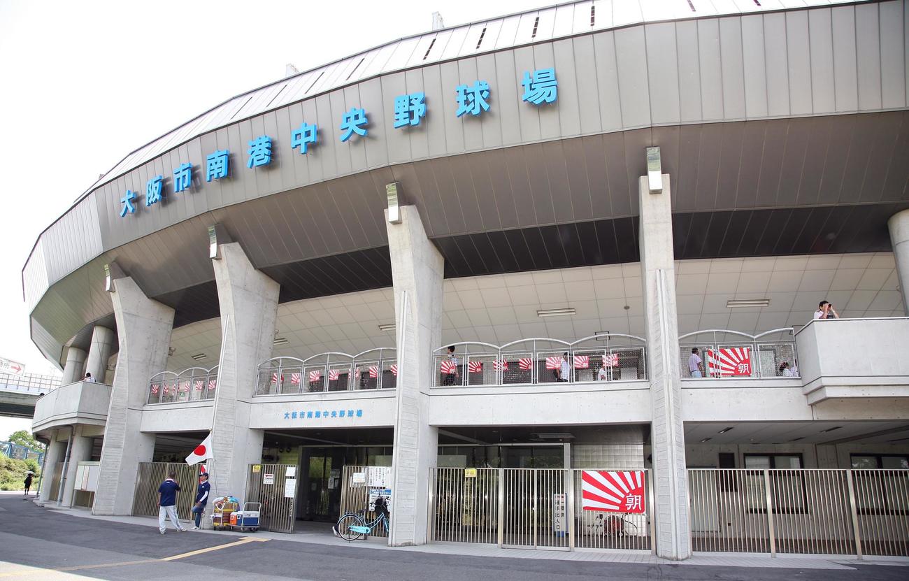 南港中央公園野球場（2011年7月28日）