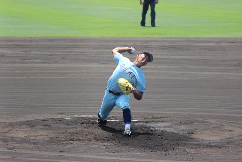 奈良大付対近江　先発した近江・山田陽翔＝2022年5月22日（撮影・柏原誠）