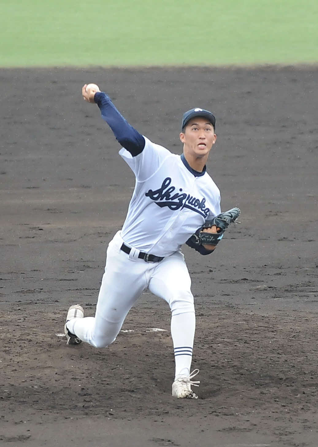 9回途中まで投げた静岡高の法月