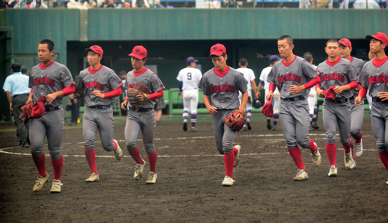 東海大会初出場で初勝利を挙げた浜松開誠館ナイン