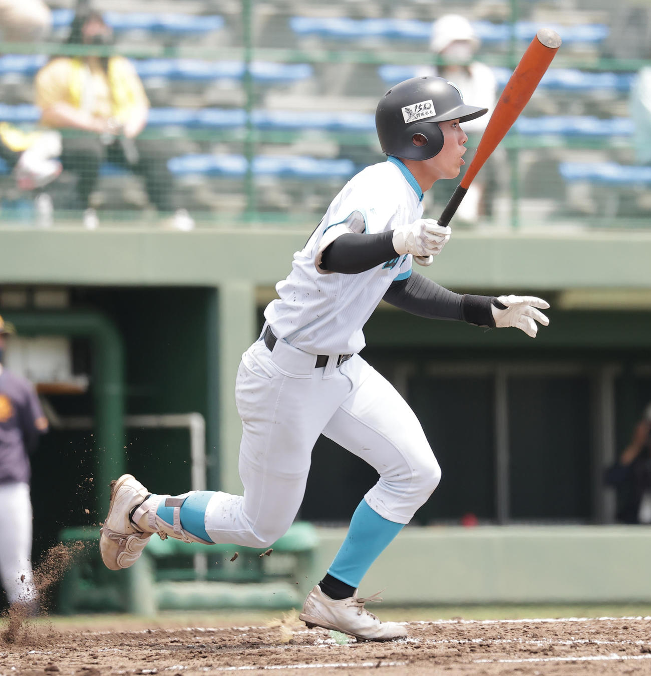 山梨学院対前橋育英　3回表山梨学院2死一、三塁、右適時二塁打を放つ渋谷（撮影・野上伸悟）