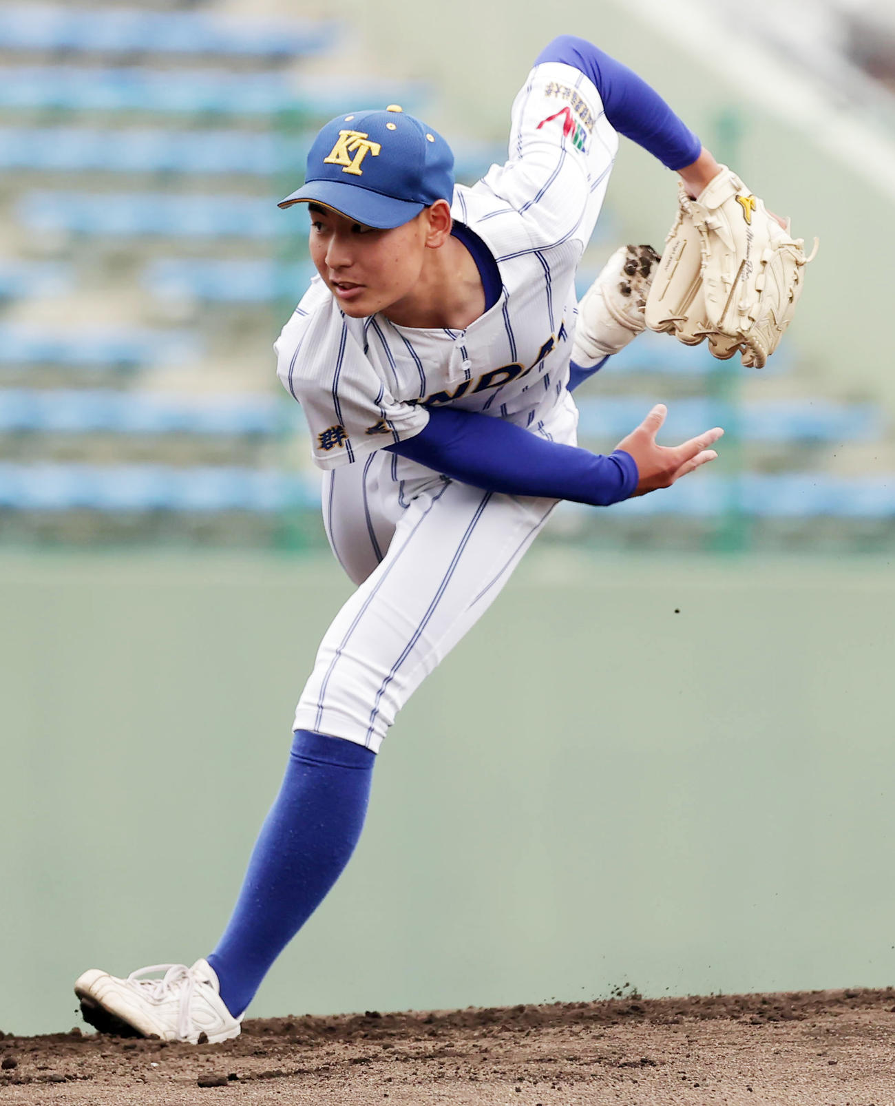 関東第一対高崎健康福祉大高崎　力投する高崎健康福祉大高崎先発の多田（撮影・野上伸悟）