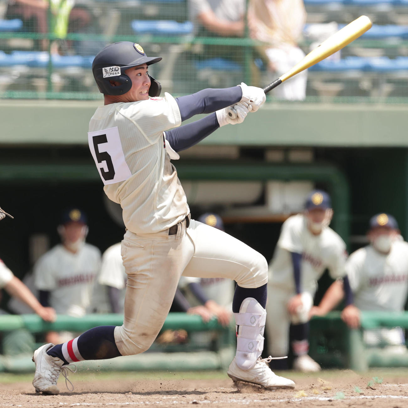 明秀学園日立対浦和学院　3回裏浦和学院2死一塁、左中間適時二塁打を放つ八谷（撮影・野上伸悟）