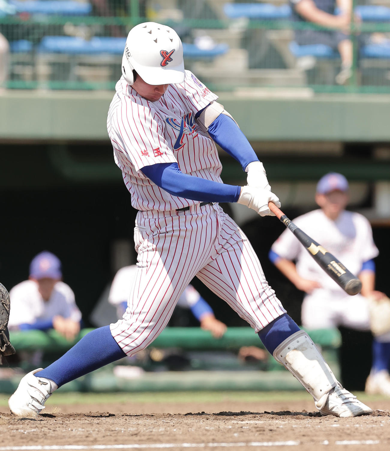 山村学園対作新学院　4回表山村学園無死三塁、右前適時打を放つ千葉（撮影・野上伸悟）