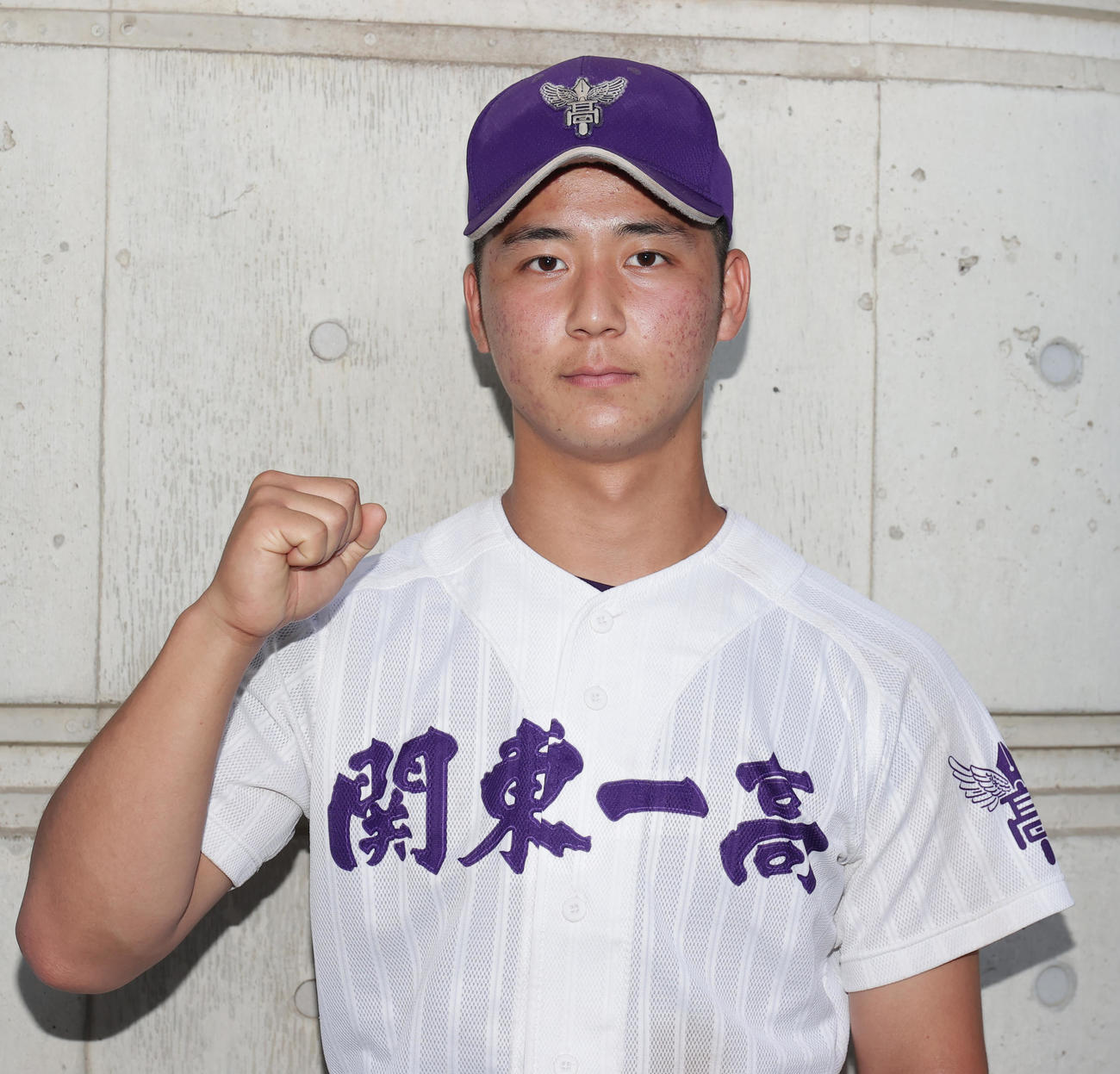 山村学園対関東第一　決勝進出を決めガッツポーズの関東第一・井坪（撮影・野上伸悟）