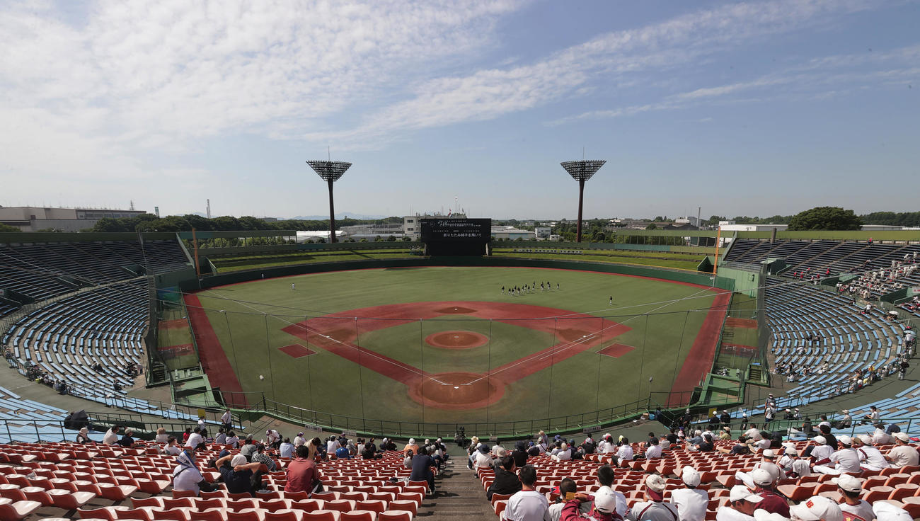 春季関東大会の決勝戦が行われる宇都宮清原球場（撮影・野上伸悟）