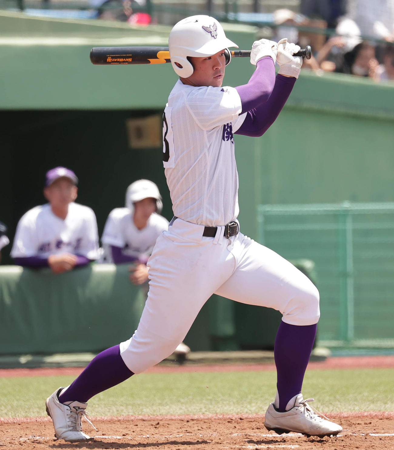 関東第一対浦和学院　2回表関東第一1死一、三塁、右前適時打を放つ衛藤（撮影・野上伸悟）