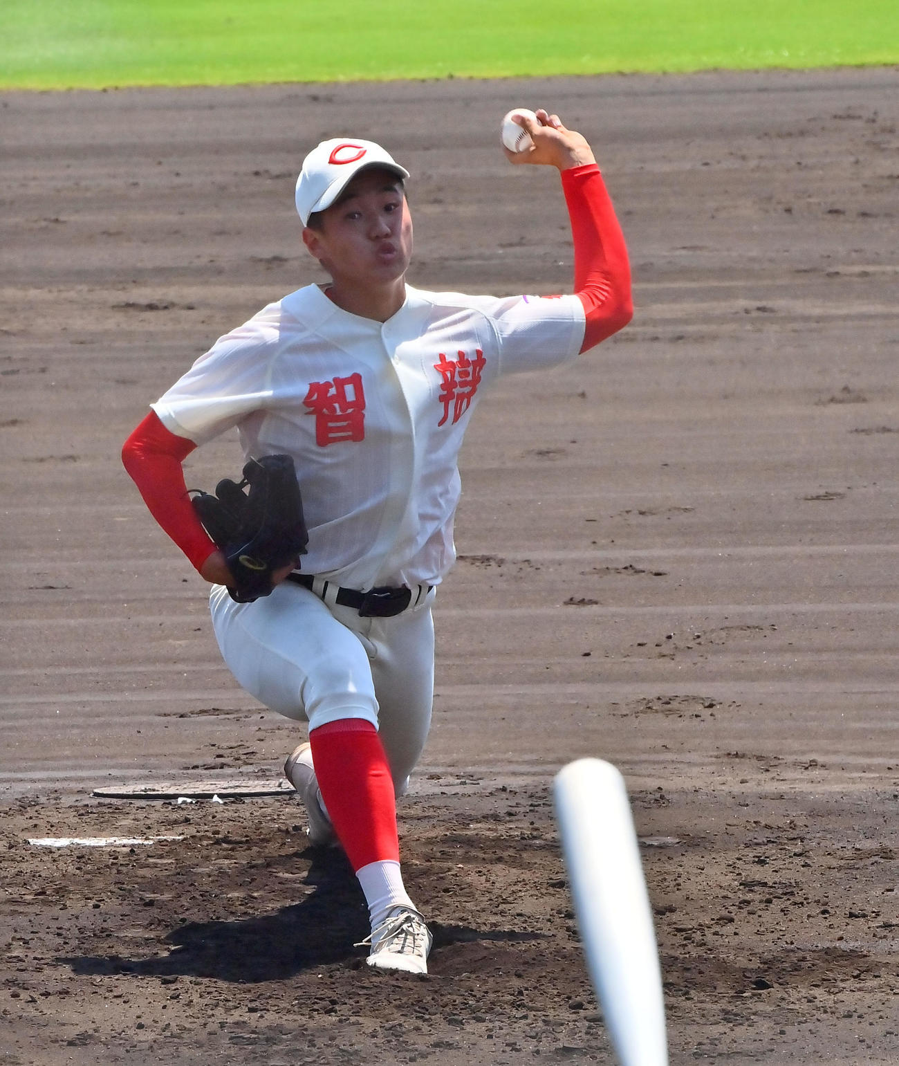 智弁和歌山対大阪桐蔭　智弁和歌山先発の吉川（撮影・和賀正仁）