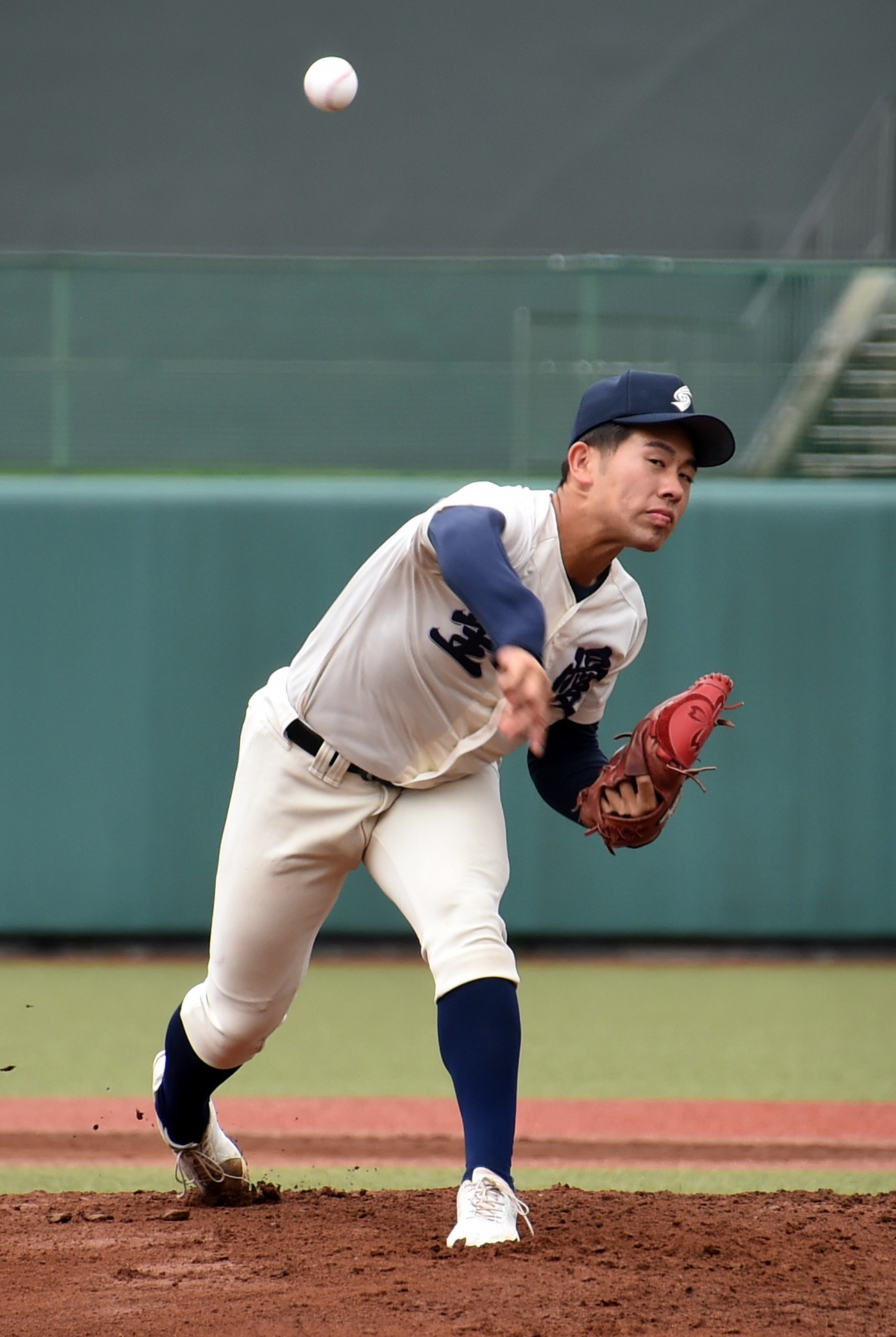 弘前学院聖愛対仙台育英　先発した弘前学院聖愛・葛西（撮影・山田愛斗）