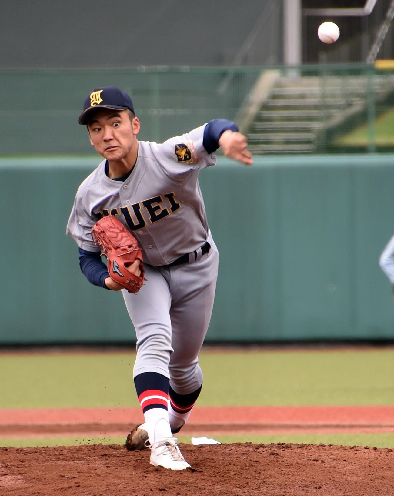 弘前学院聖愛対仙台育英　先発した仙台育英・古川（撮影・山田愛斗）