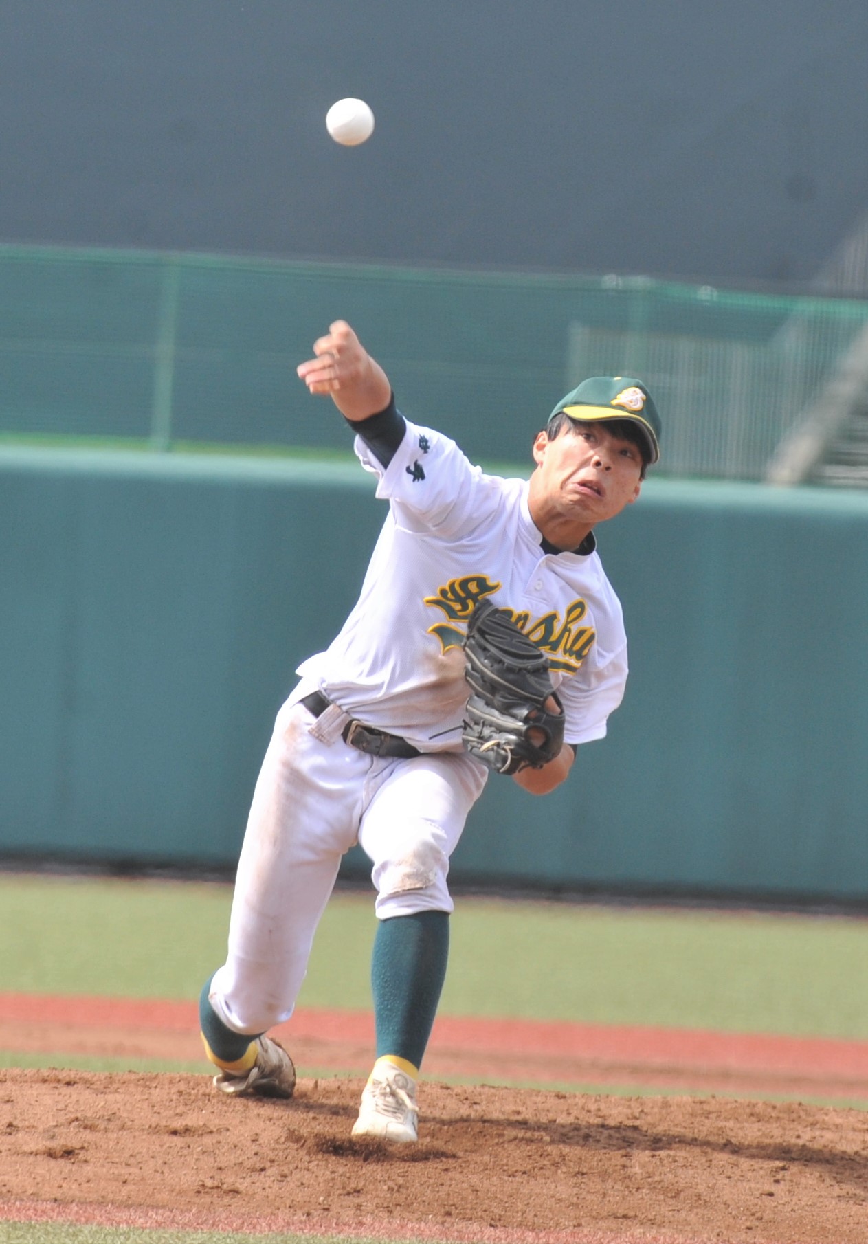 専大北上対能代　先発した専大北上・岡本（撮影・佐藤究）