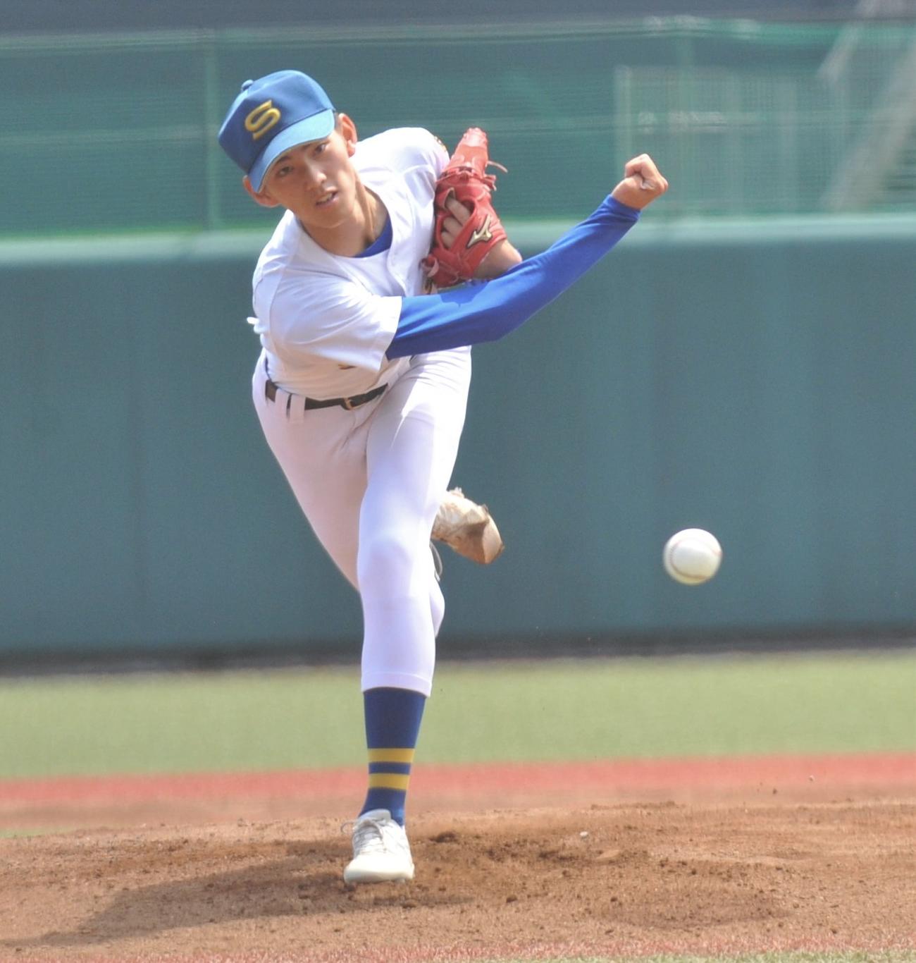 東北対聖光学院　先発した聖光学院・小松（撮影・佐藤究）
