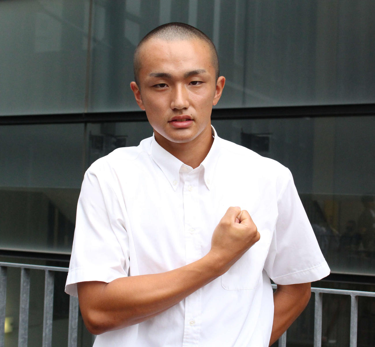 組み合わせ抽選会に出席した帝京・高木外野手（撮影・保坂恭子）